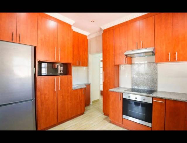 4 BEDROOM FREEHOLD FOR SALE IN SARNIA